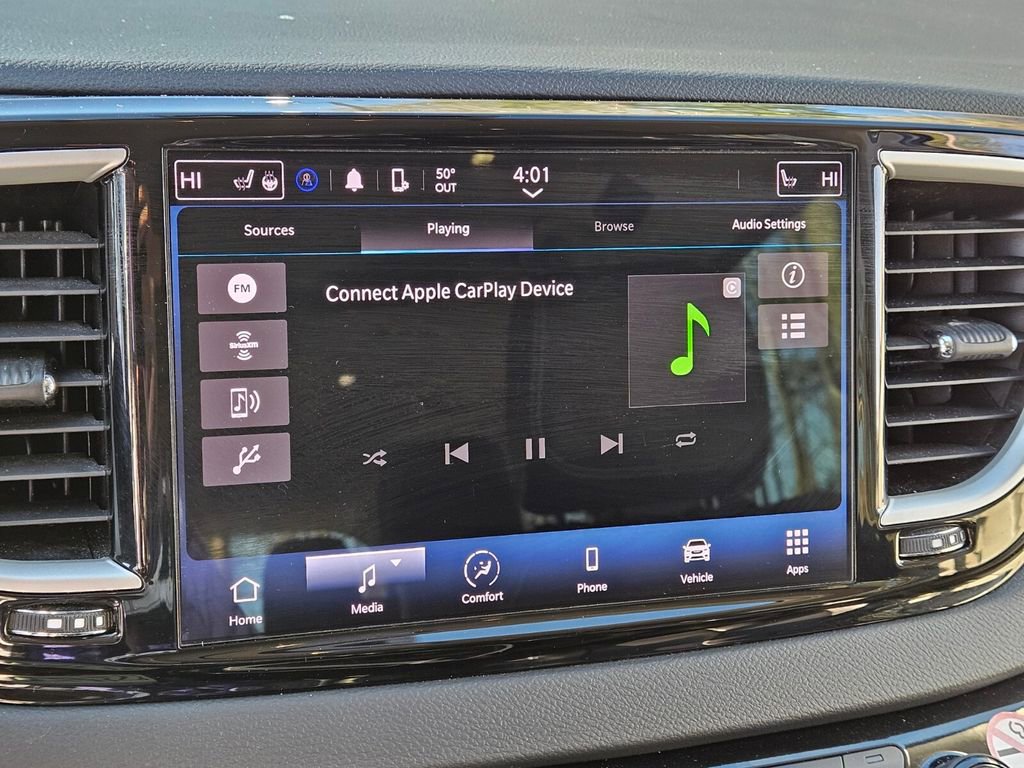 Used 2023 Chrysler Pacifica Touring-L image 21