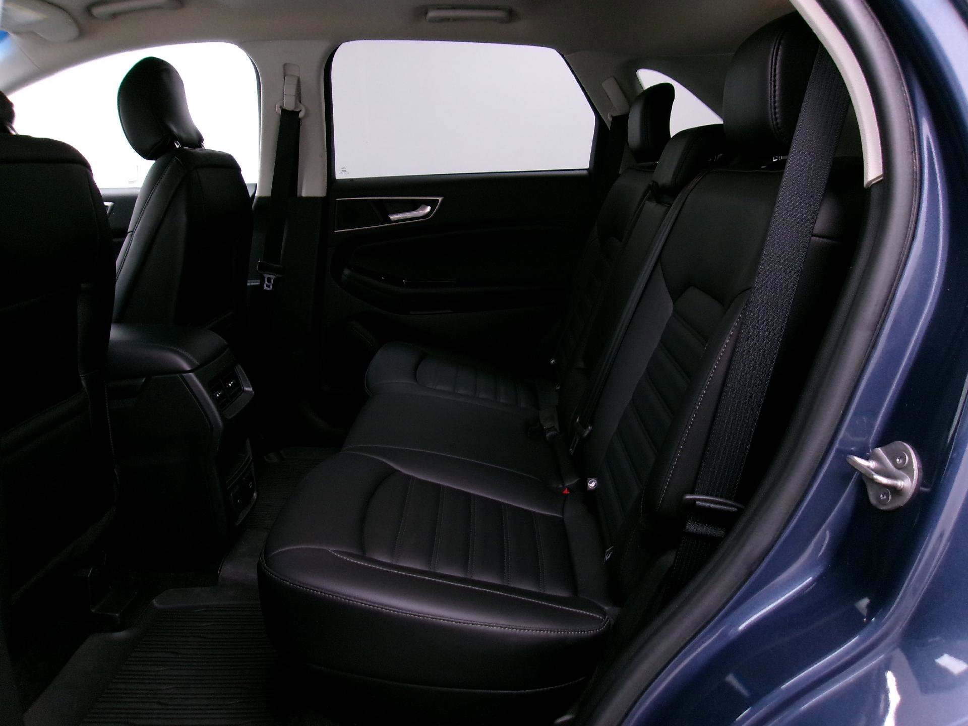 Used 2019 Ford Edge SEL w/ Equipment Group 201A image 10