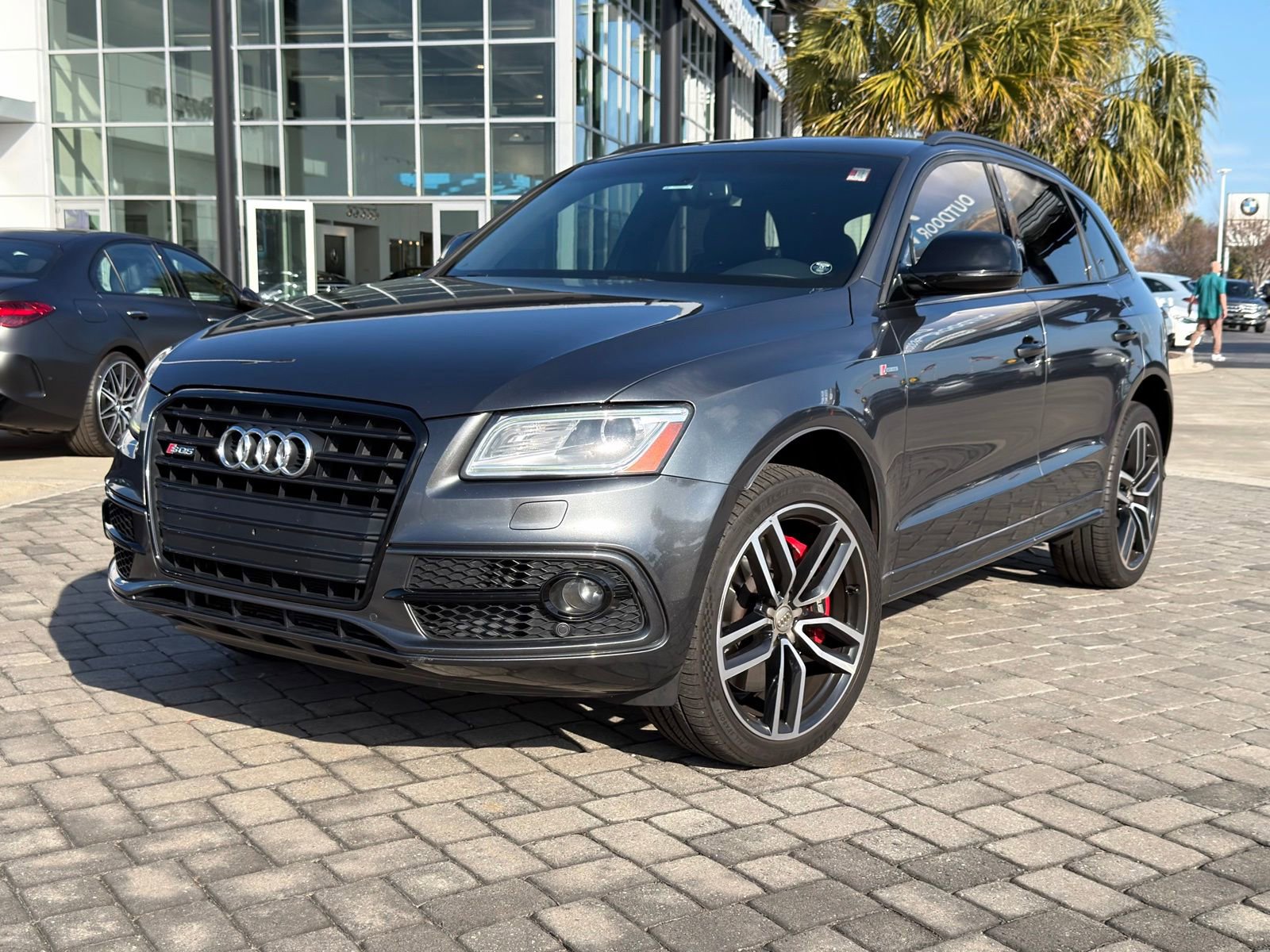 Used 2017 Audi SQ5 Premium Plus w/ Technology Package image 1