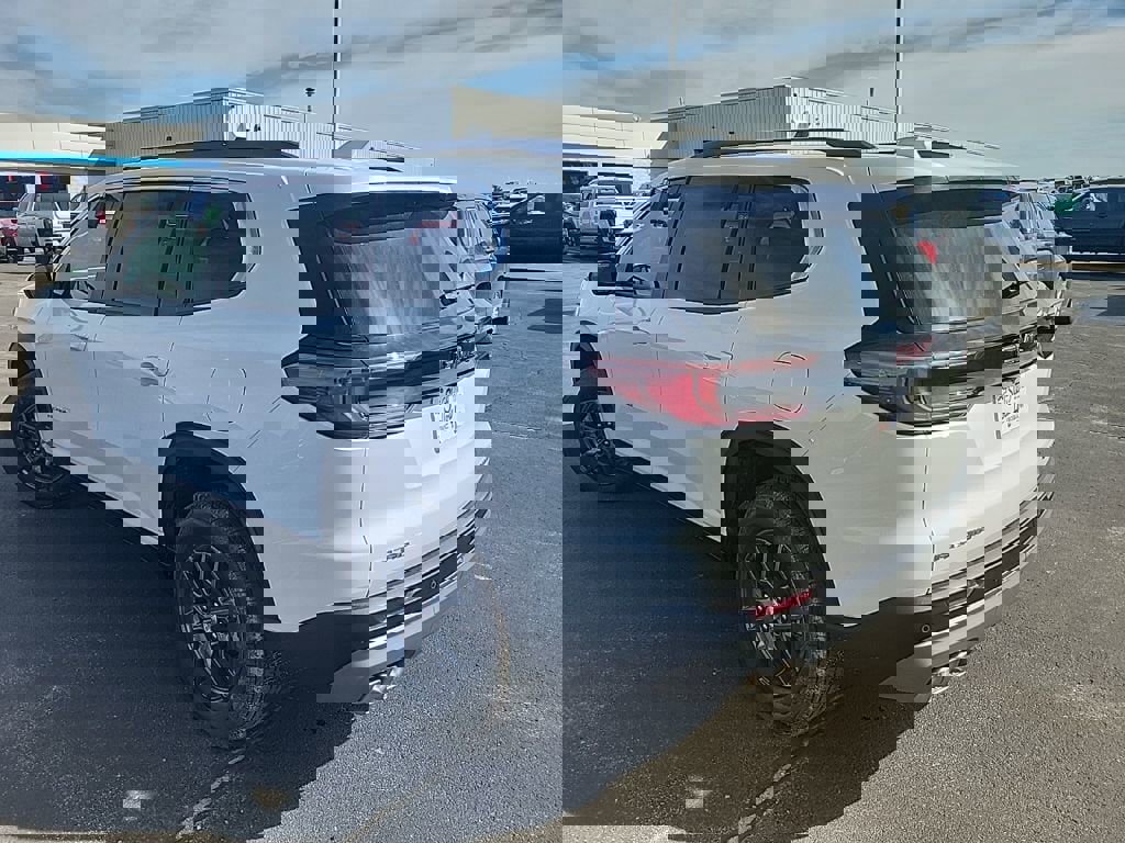 New 2026 GMC Acadia Elevation image 6