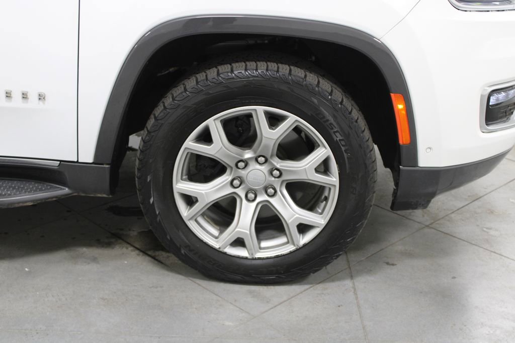 Used 2022 Jeep Wagoneer Series II image 13