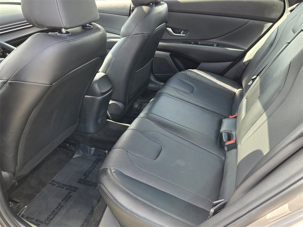 Certified 2023 Hyundai Elantra Limited image 11