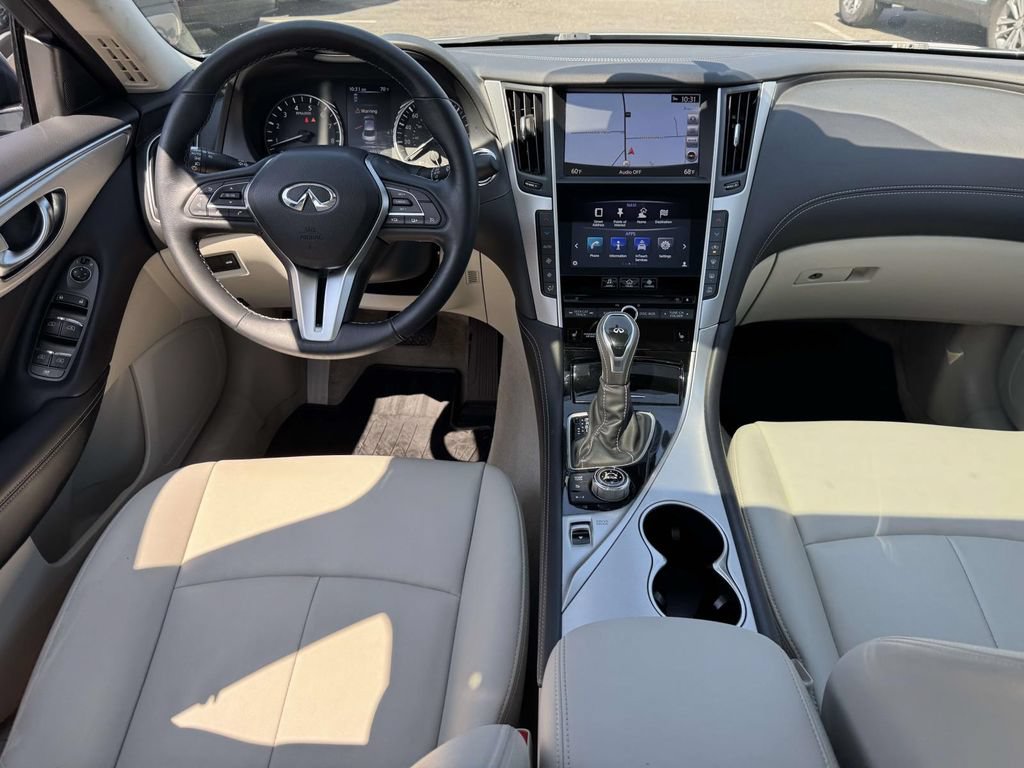 Used 2019 INFINITI Q50 Luxe w/ Essential Package (3.0T Luxe) AWD/4WD image 15