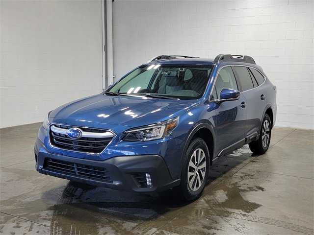 Used 2022 Subaru Outback Premium image 2