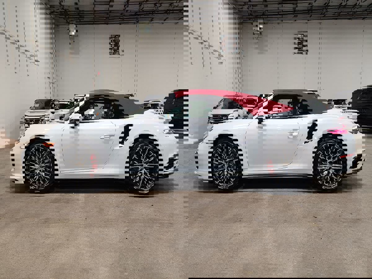 Used 2019 Porsche 911 Turbo image 8