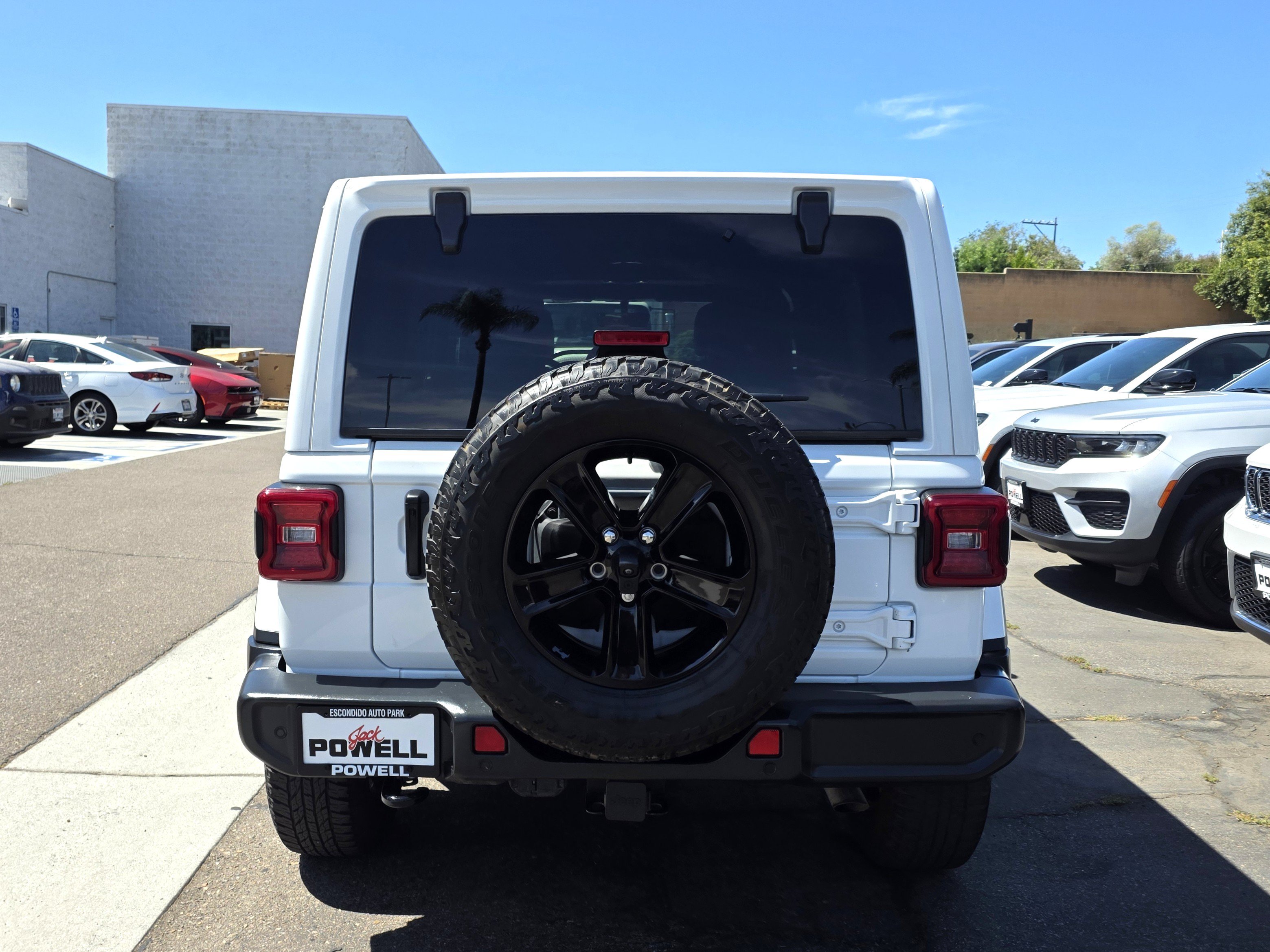 Certified 2021 Jeep Wrangler Unlimited Sahara AWD/4WD image 4