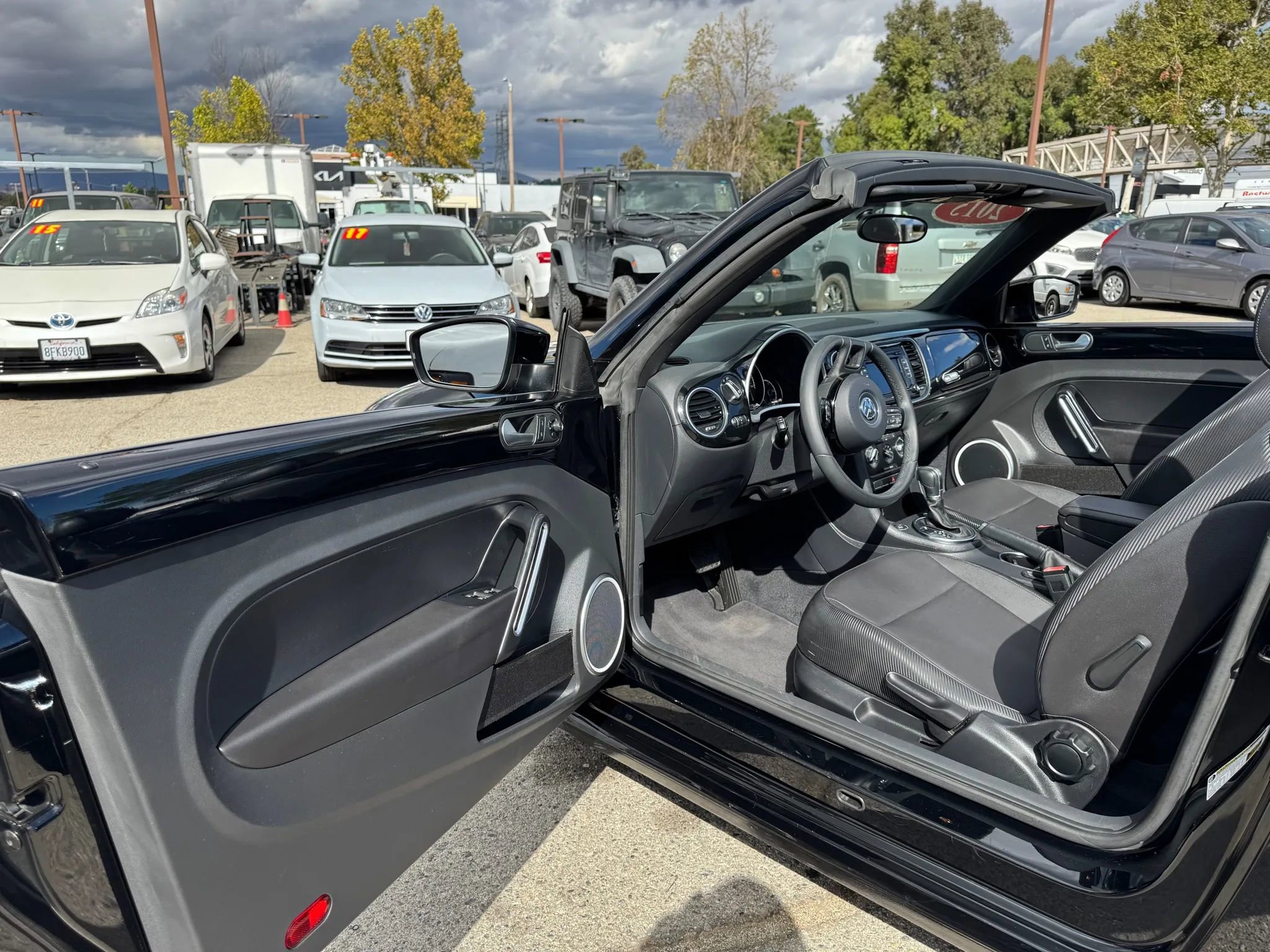 Used 2015 Volkswagen Beetle 1.8T image 11