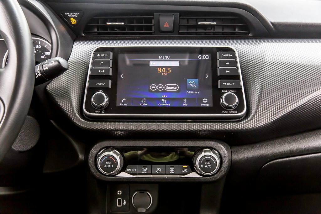 Used 2019 Nissan Kicks SV FWD image 18