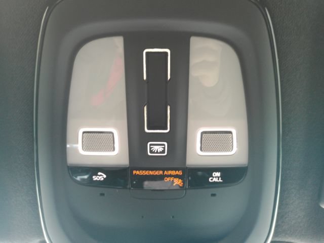 Used 2022 Volvo XC40 P8 Recharge Plus AWD/4WD image 48