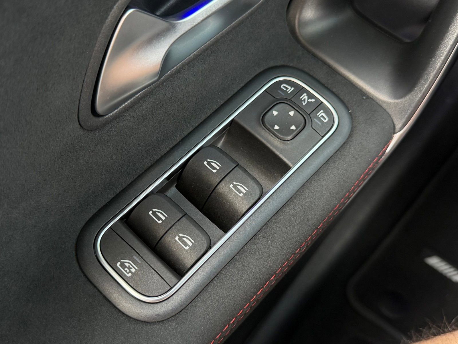 Certified 2025 Mercedes-Benz CLA 35 AMG 4MATIC image 21