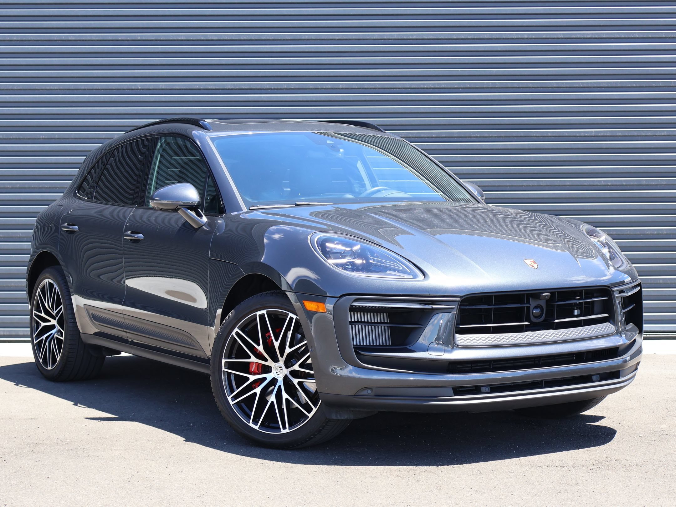 Used 2023 Porsche Macan S AWD/4WD image 13