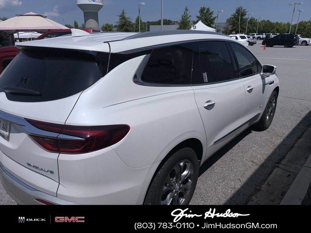 Used 2019 Buick Enclave Avenir w/ Avenir Technology Package FWD image 3