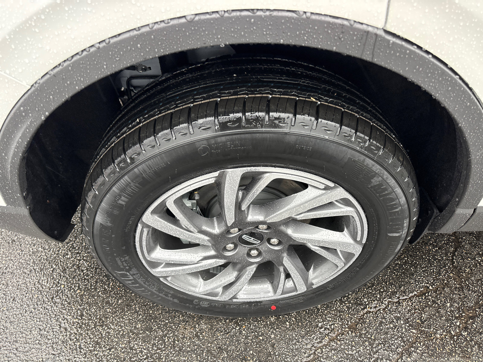 New 2026 Lincoln Corsair Premiere image 10