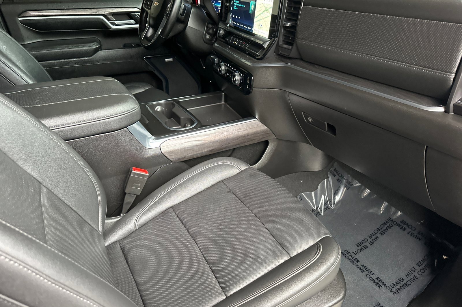 Used 2024 Chevrolet Silverado 3500 LTZ w/ LTZ Premium Package image 17