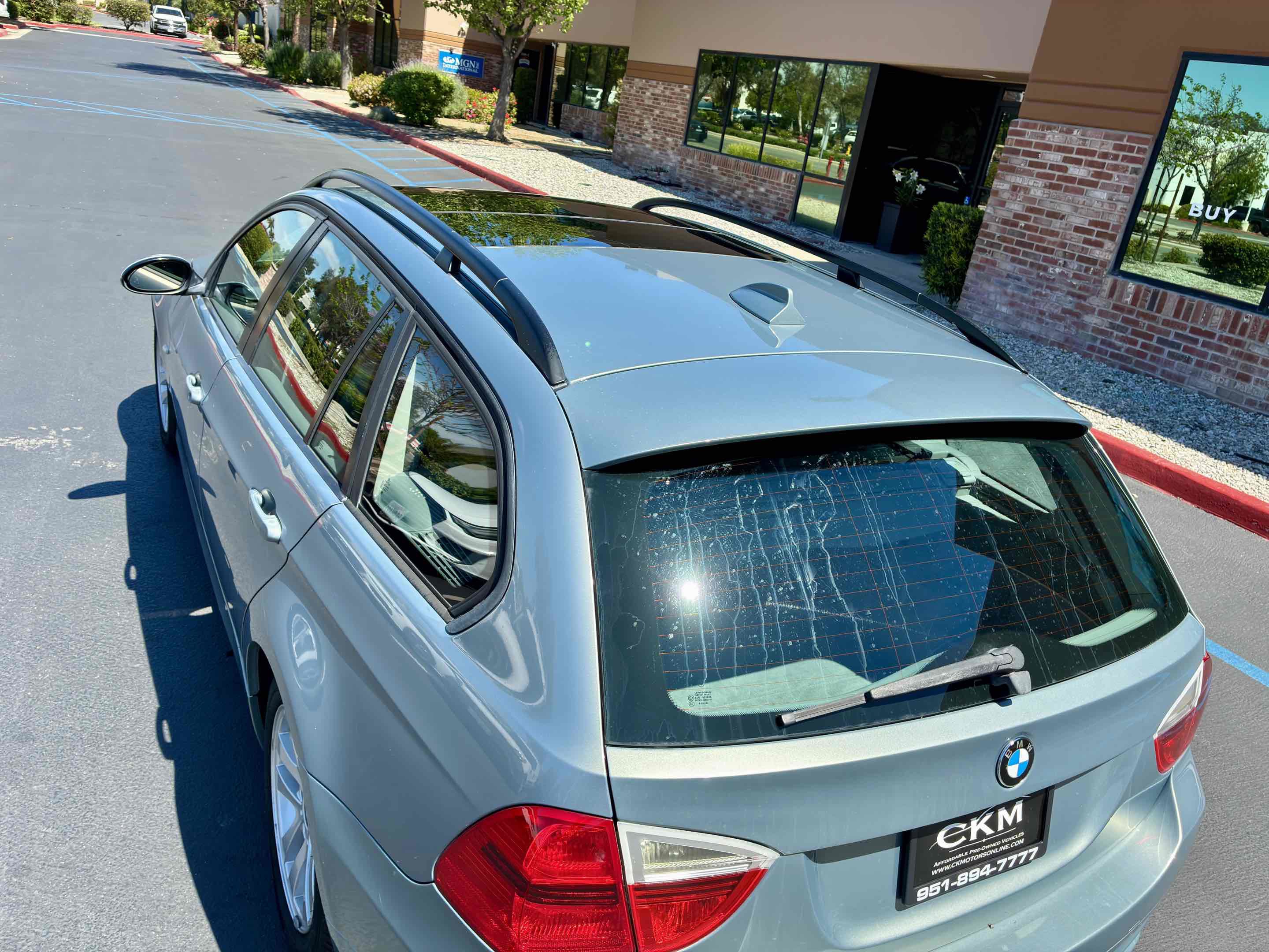 Used 2007 BMW 328i Wagon RWD image 11