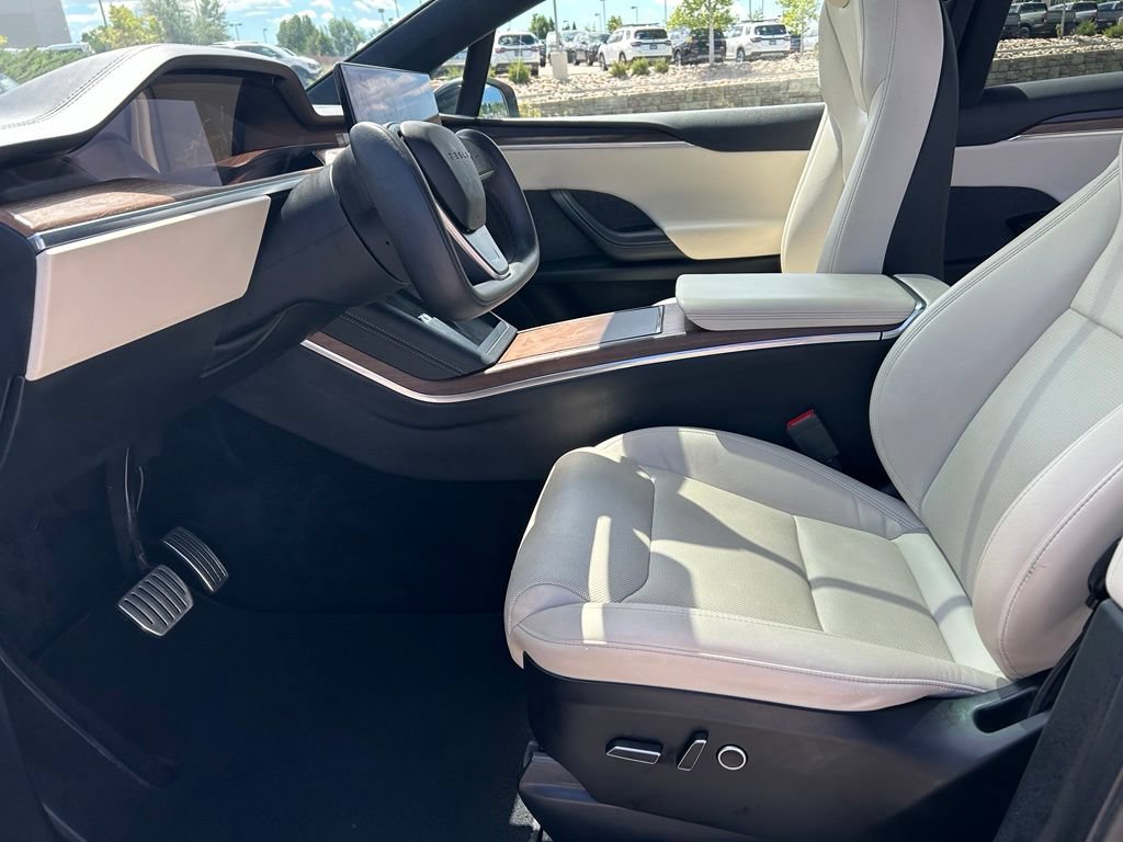 Used 2022 Tesla Model X AWD/4WD image 21