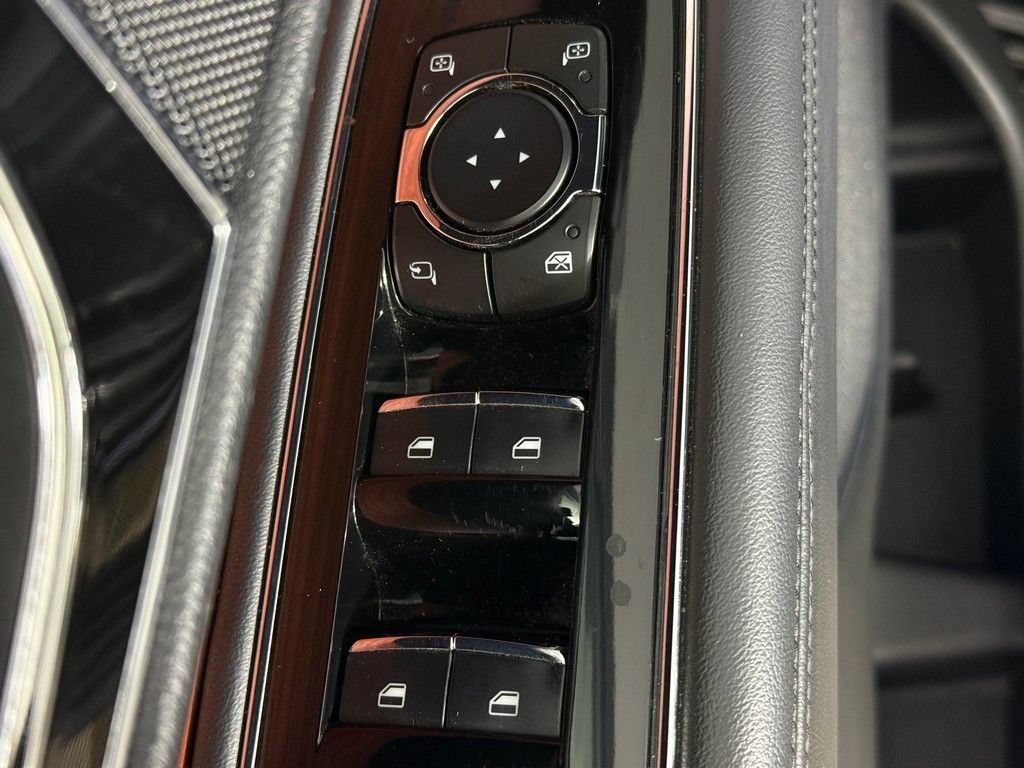 Used 2024 Lincoln Navigator L 4WD image 38