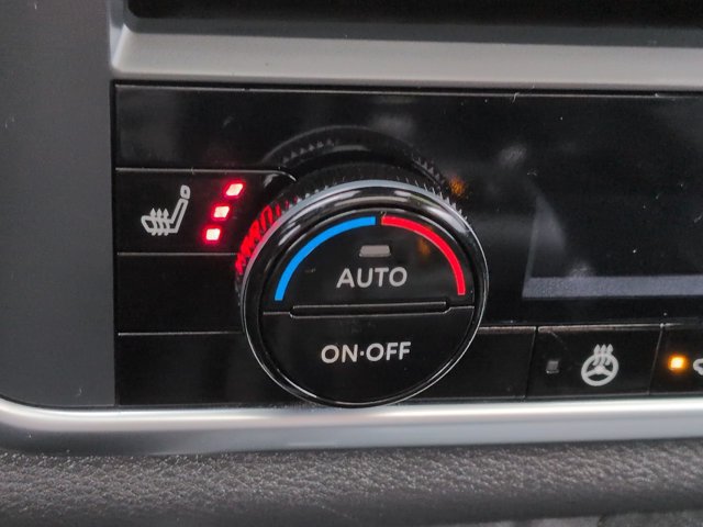 Used 2025 Nissan Rogue SV w/ SV Premium Package FWD image 23