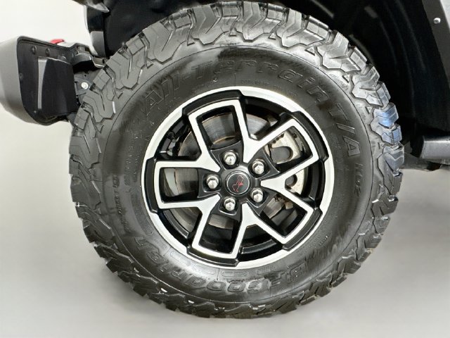 Used 2024 Jeep Wrangler Unlimited Rubicon AWD/4WD image 35