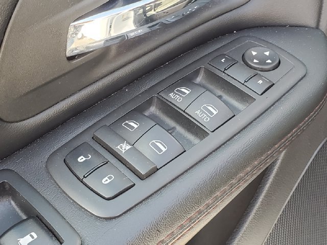 Used 2020 Dodge Grand Caravan SE FWD image 20