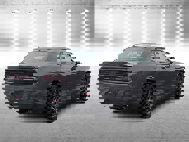 Used 2018 Dodge Challenger GT w/ Driver Convenience Group image 8