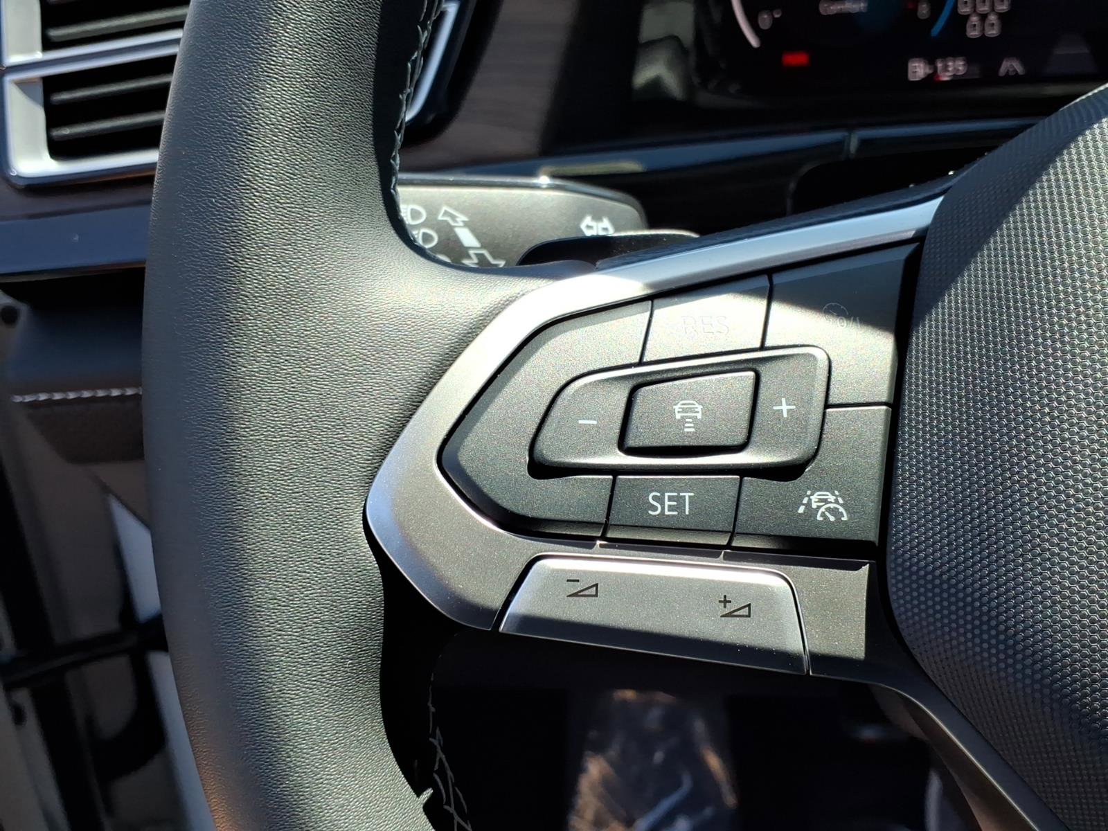 New 2026 Volkswagen Atlas SE image 19