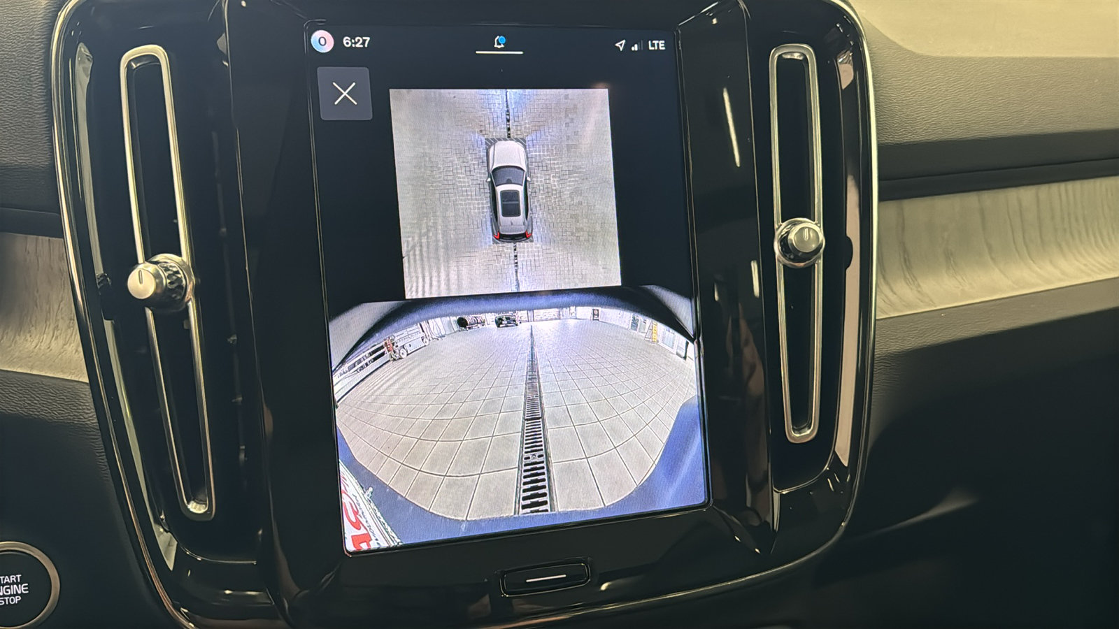 New 2026 Volvo XC40 B5 Plus w/ Protection Package Premier AWD/4WD image 18