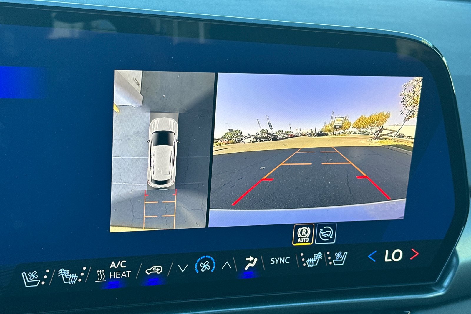 New 2026 Chevrolet Equinox EV RS w/ Convenience Package II FWD image 21