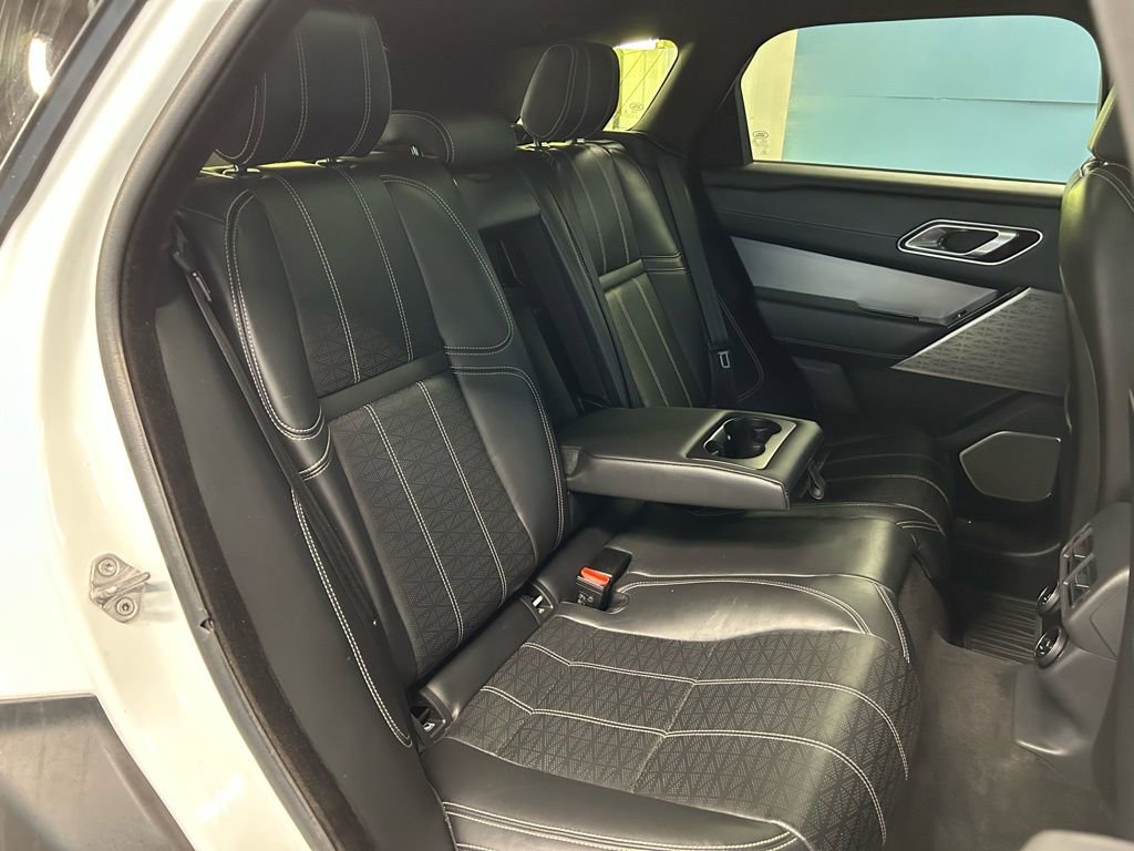 Used 2018 Land Rover Range Rover Velar R-Dynamic HSE image 43
