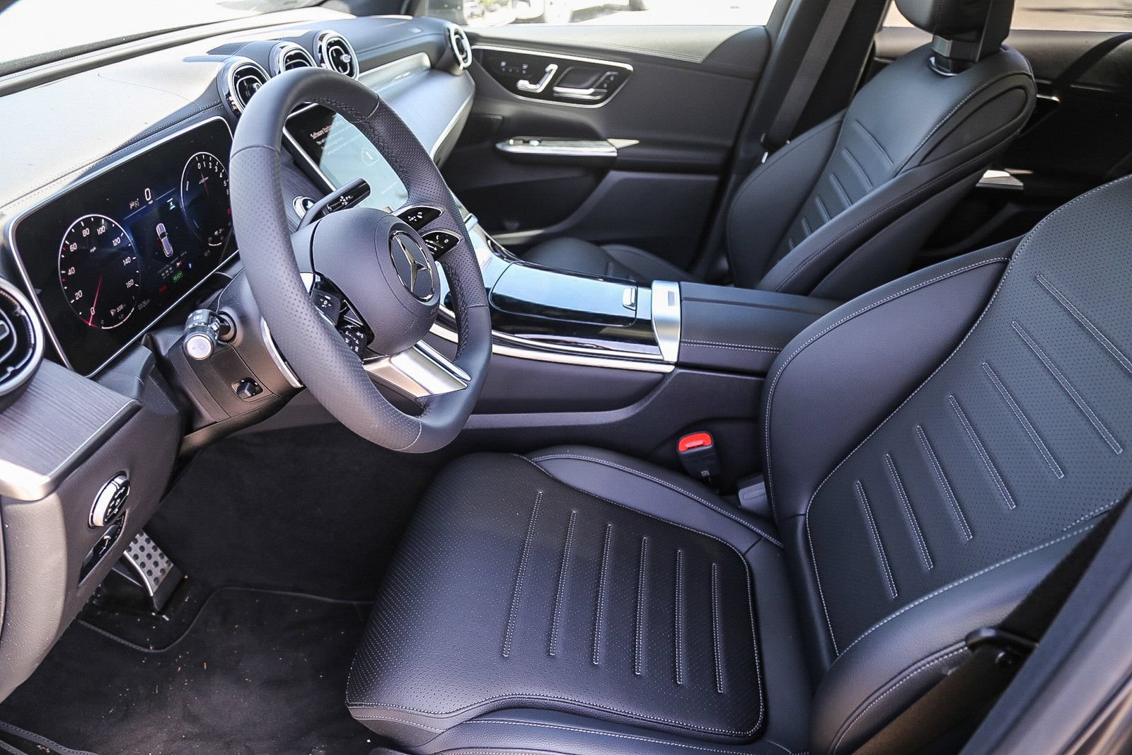 New 2026 Mercedes-Benz GLC 350e 4MATIC image 17