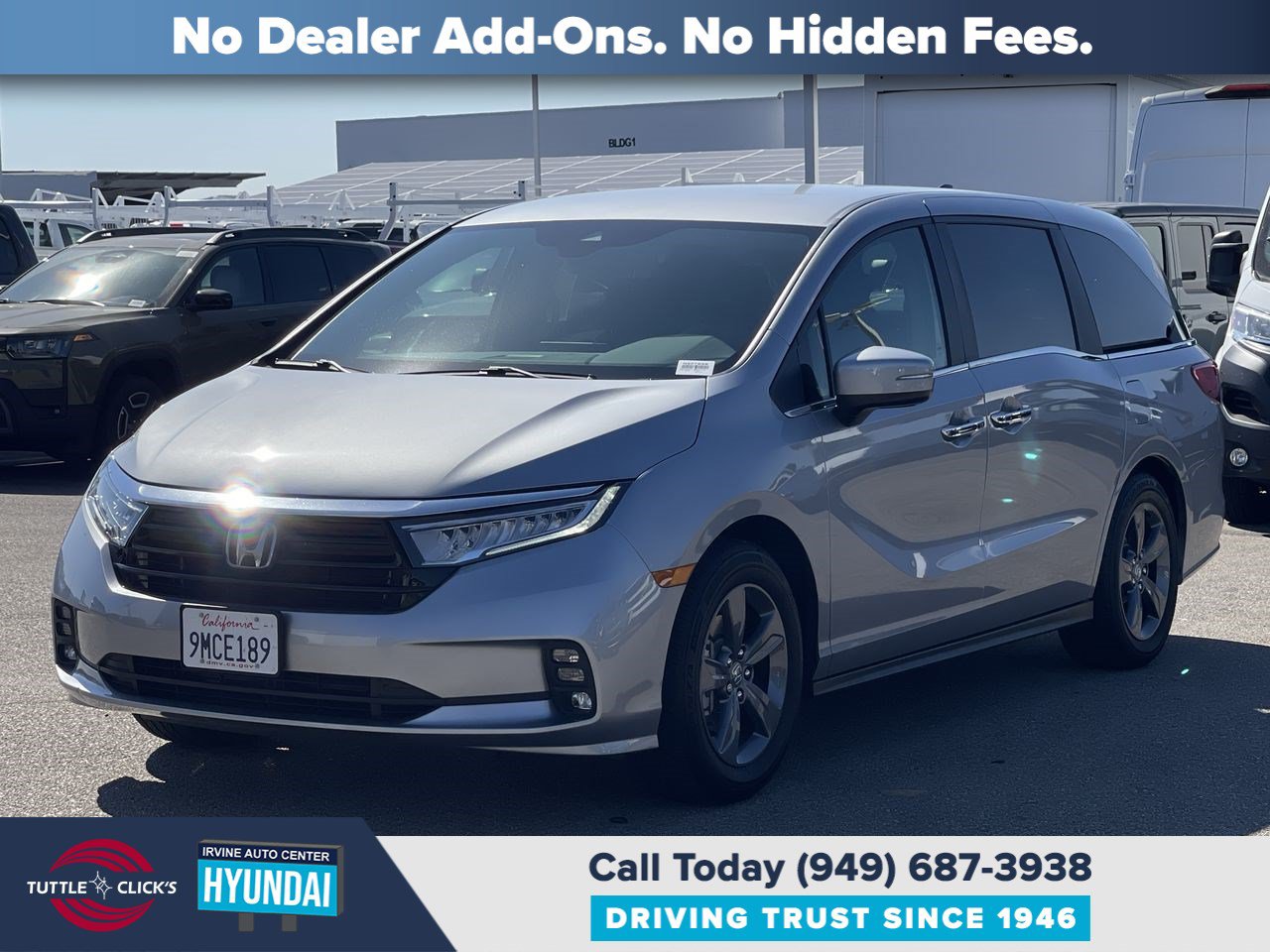 Used 2024 Honda Odyssey EX image 3