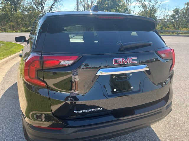 Used 2020 GMC Terrain SLE FWD image 10