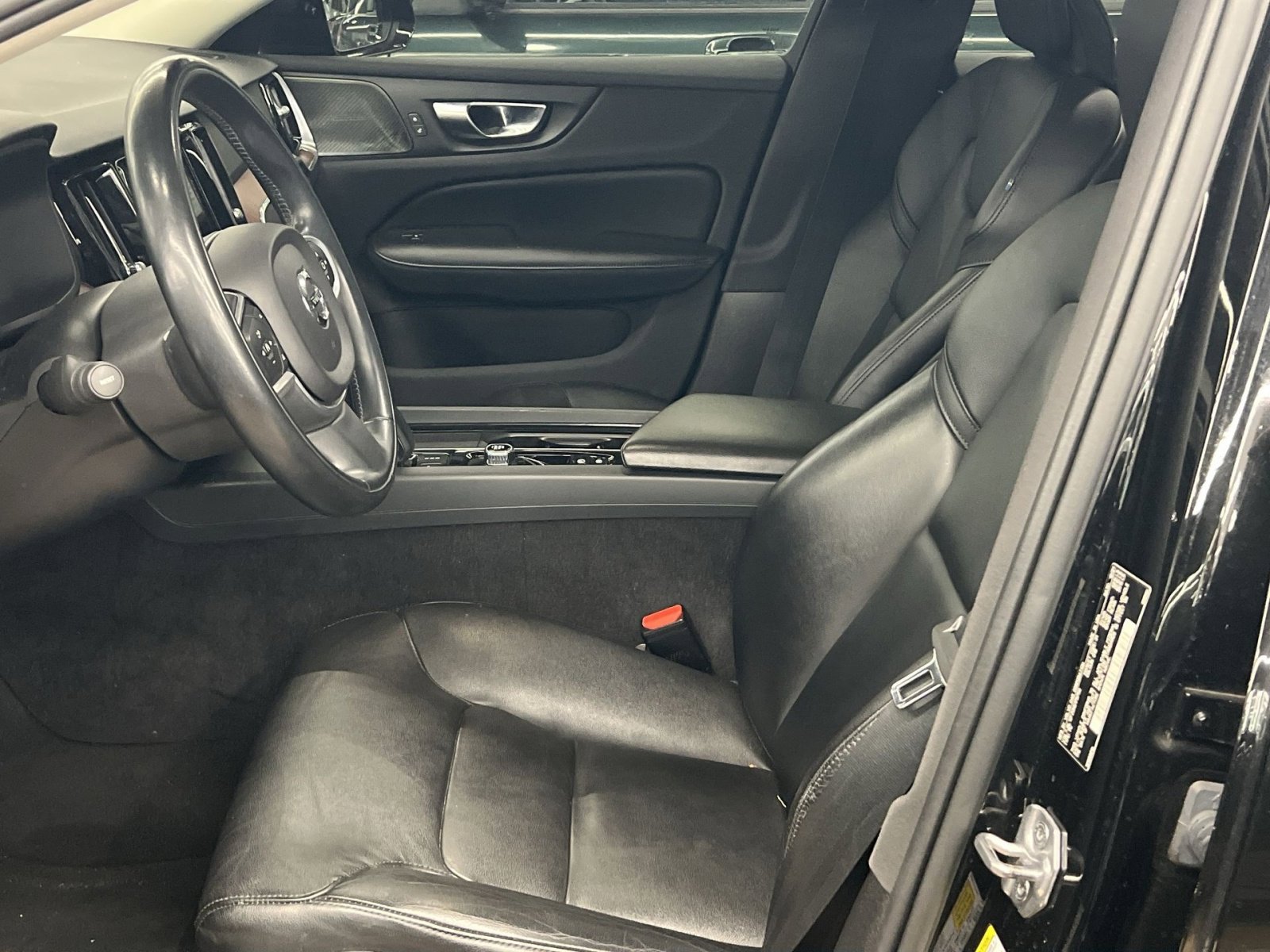 Used 2022 Volvo S60 B5 Inscription FWD image 11
