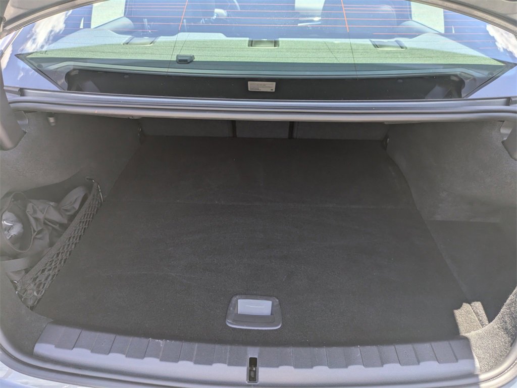 Used 2024 BMW 330e image 14