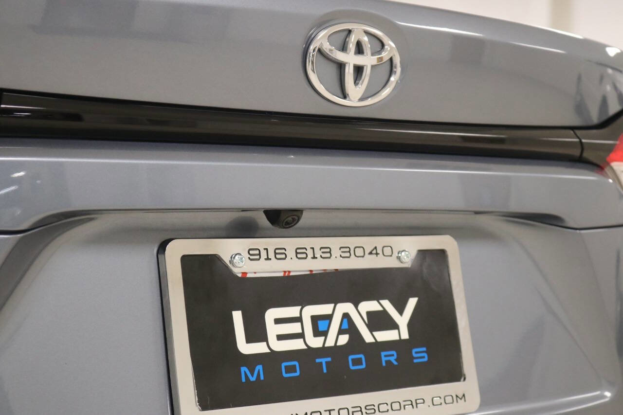 Used 2022 Toyota Corolla LE image 97