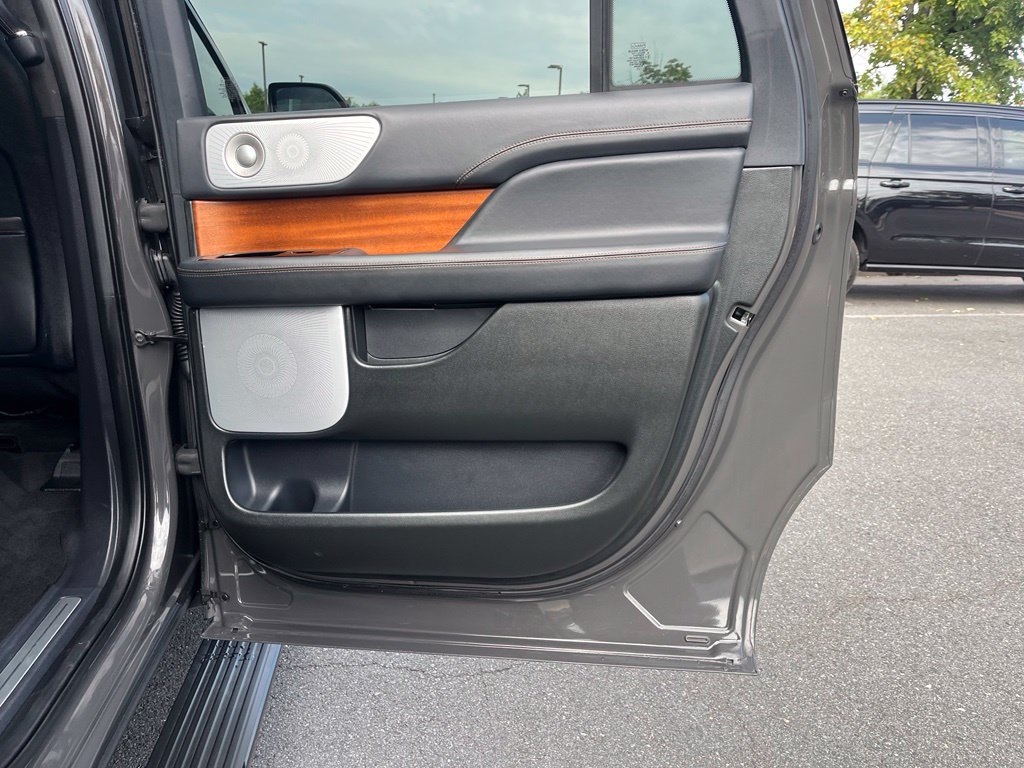 Certified 2023 Lincoln Navigator L Black Label AWD/4WD image 20