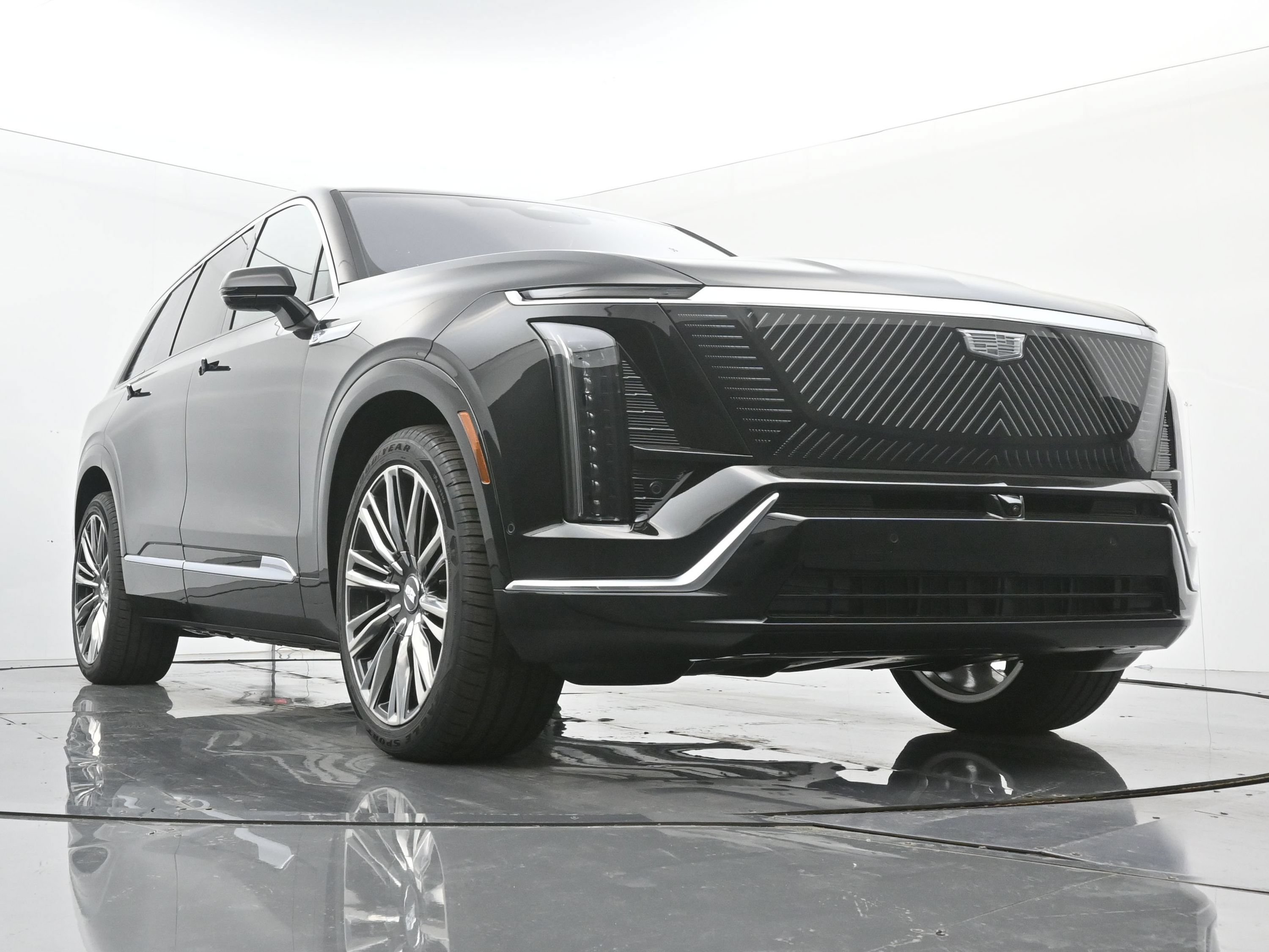 New 2026 Cadillac Vistiq Premium Luxury w/ LPO, Floor Liner Package AWD/4WD image 22