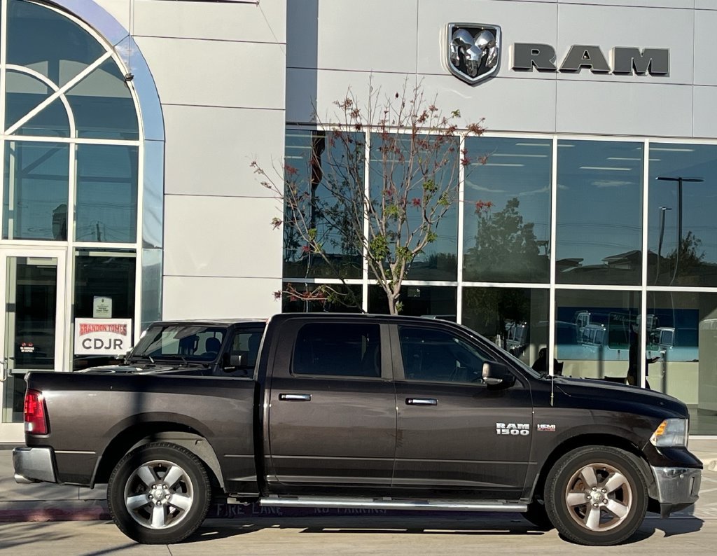 Used 2016 RAM 1500 Lone Star RWD image 3