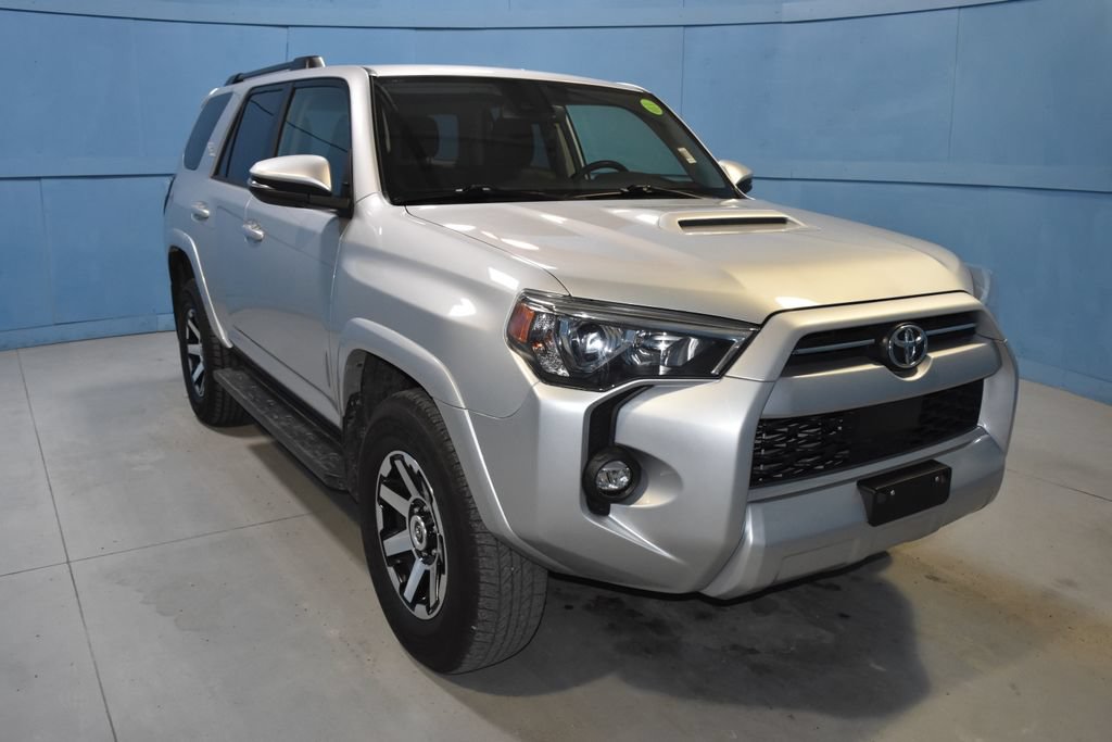 Used 2024 Toyota 4Runner TRD Off-Road Premium AWD/4WD image 30