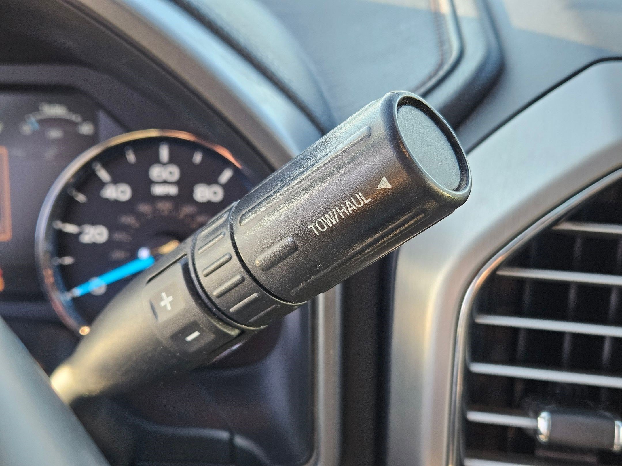 Used 2018 Ford F350 Platinum w/ Platinum Ultimate Package image 29