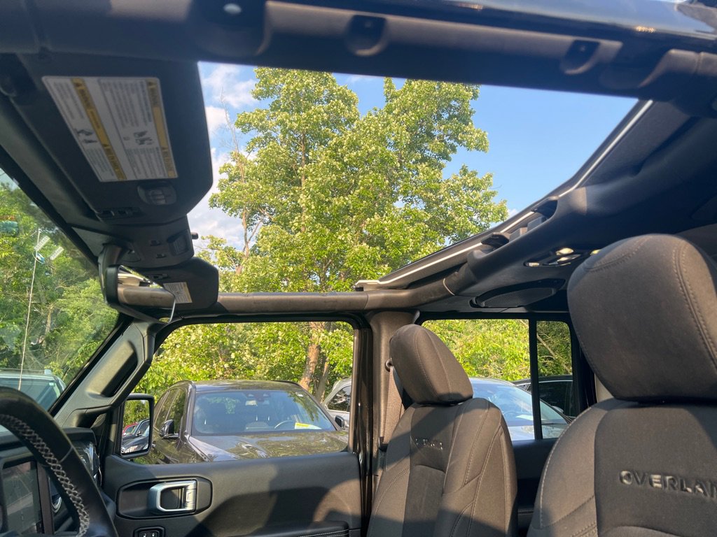 Used 2021 Jeep Gladiator Overland image 30