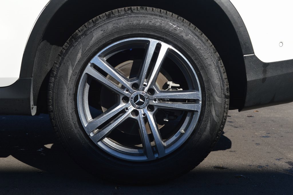 Used 2022 Mercedes-Benz GLC 300 image 10