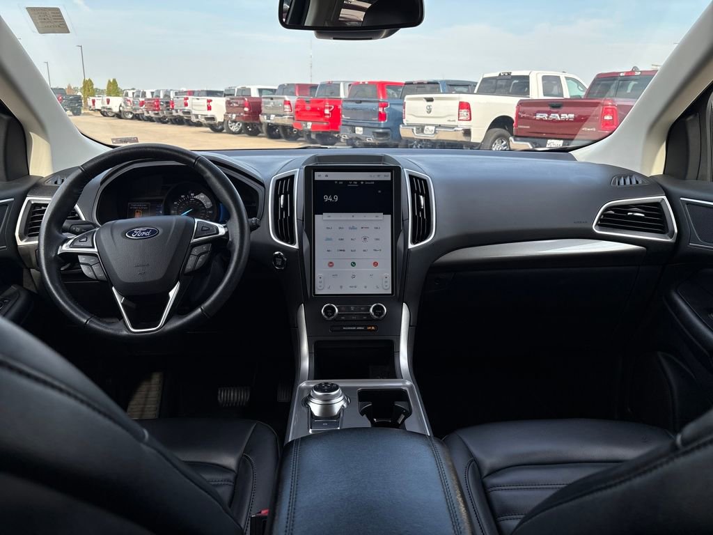 Used 2024 Ford Edge SEL image 17