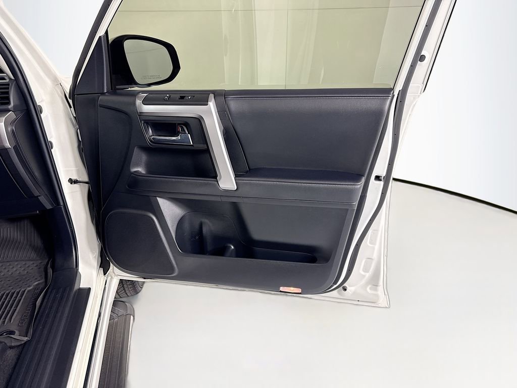 Used 2021 Toyota 4Runner Limited image 26