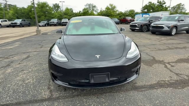 Used 2019 Tesla Model 3 Long Range RWD image 3