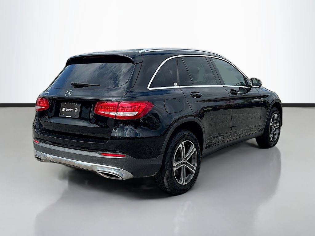 Used 2018 Mercedes-Benz GLC 300 image 3