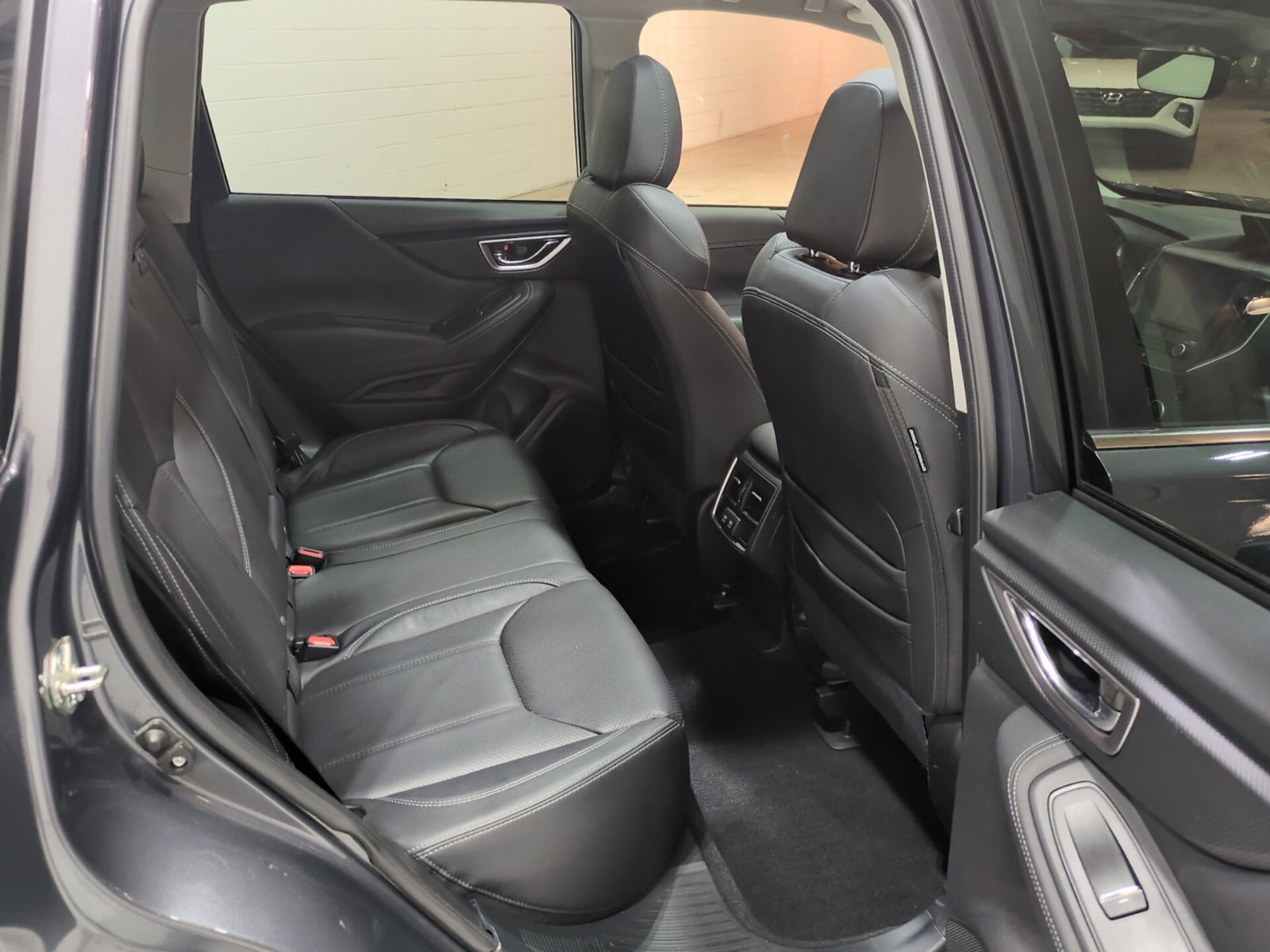Used 2020 Subaru Forester Limited AWD/4WD image 12
