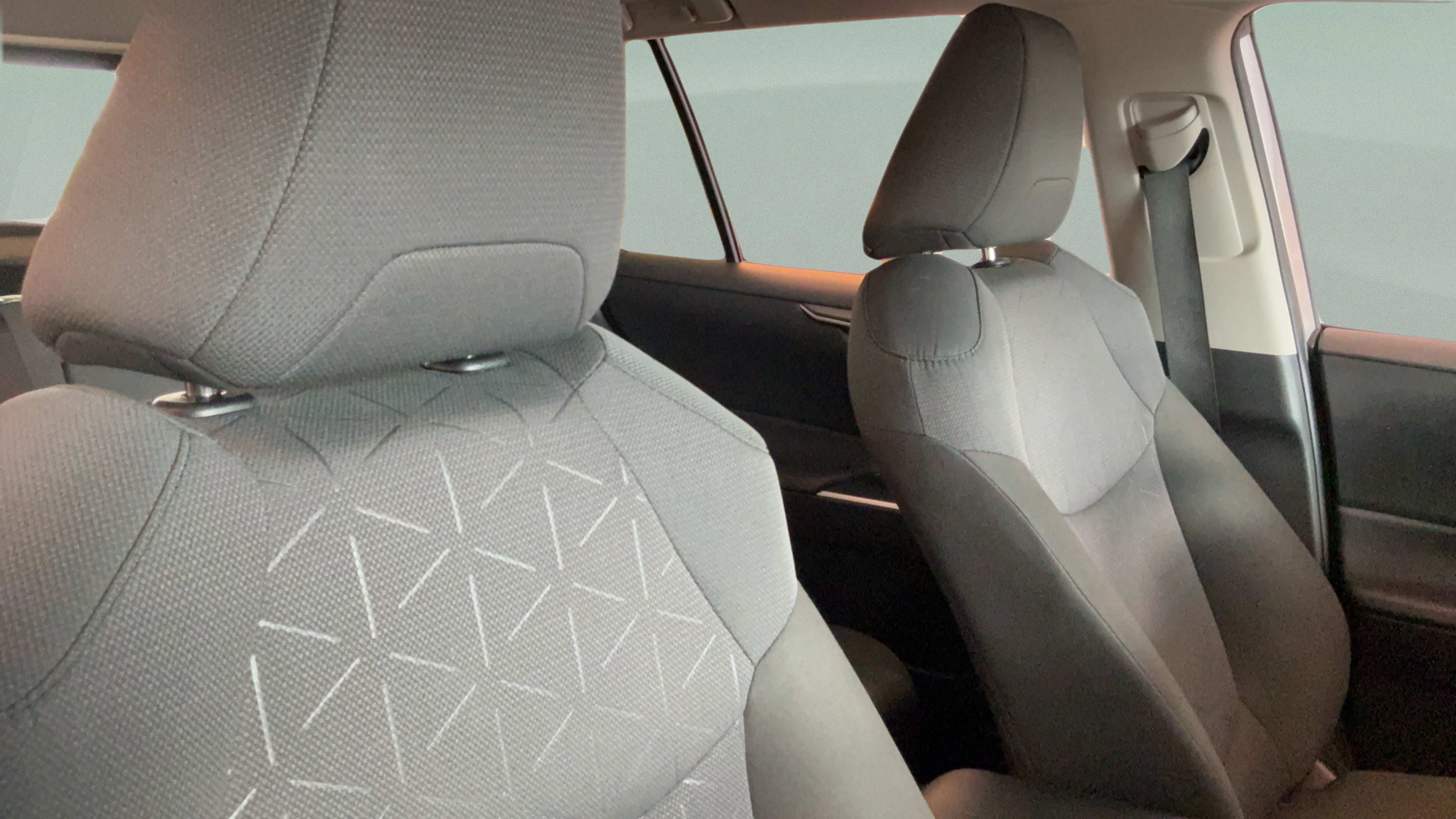 Certified 2024 Toyota RAV4 XLE FWD image 36
