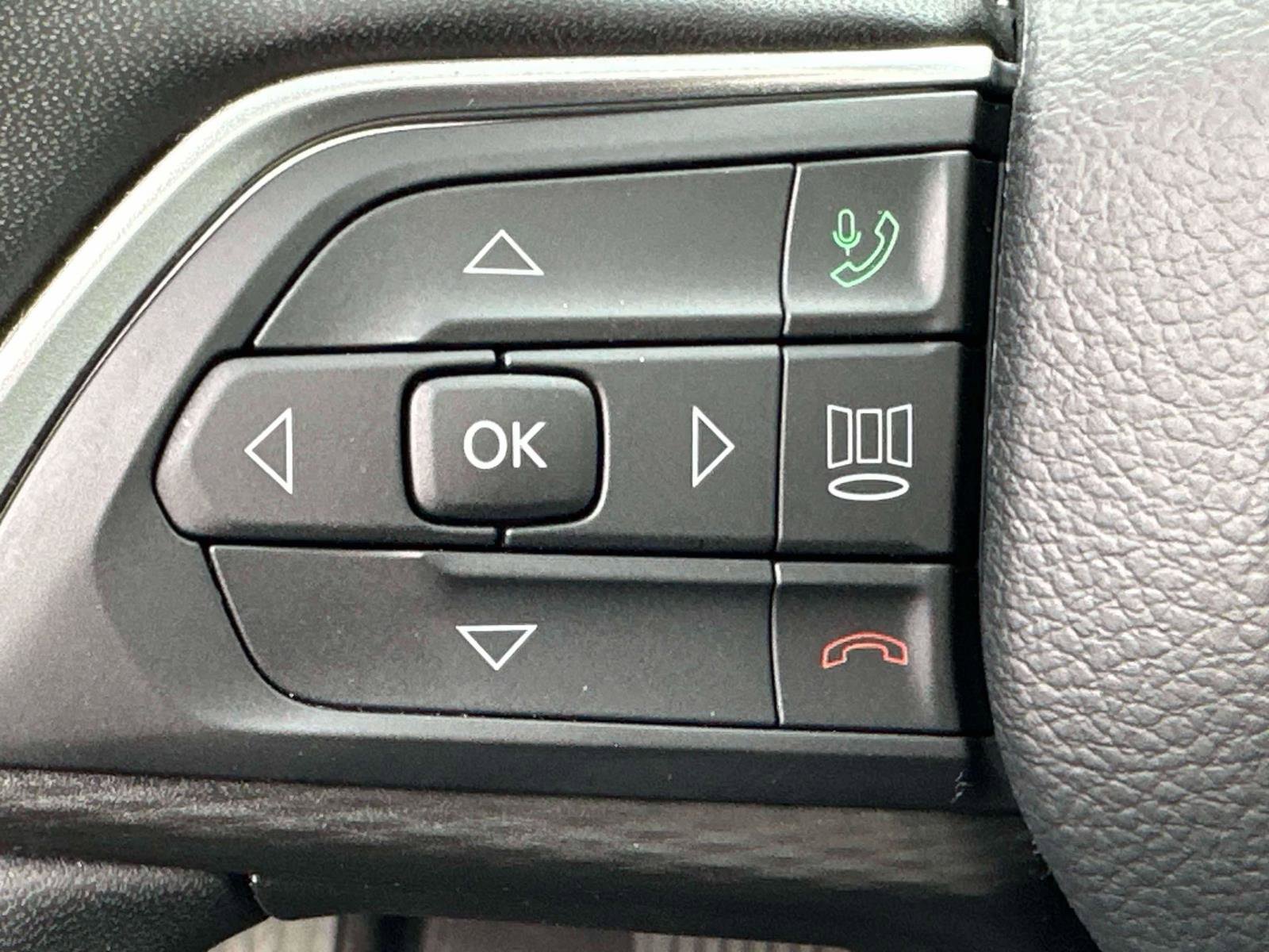 Used 2024 Jeep Grand Cherokee L Altitude image 21