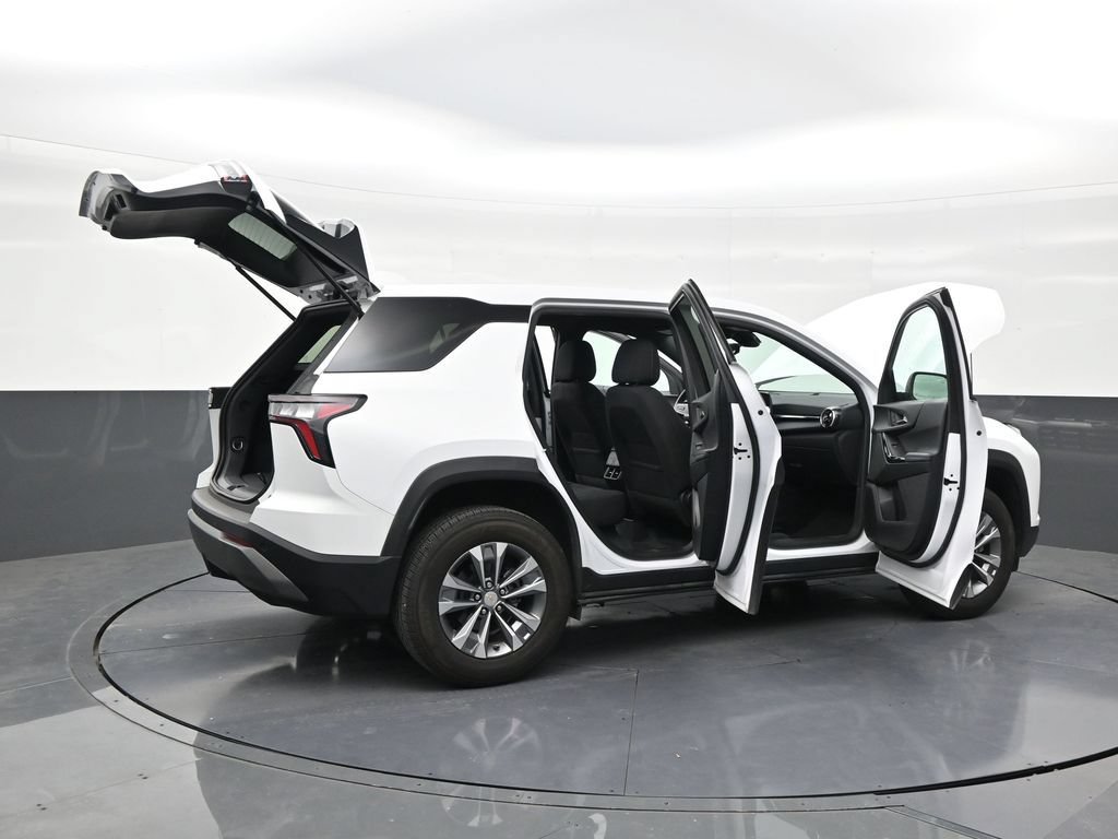 Used 2025 Chevrolet Equinox LT w/ Safety and Technology Package FWD image 28
